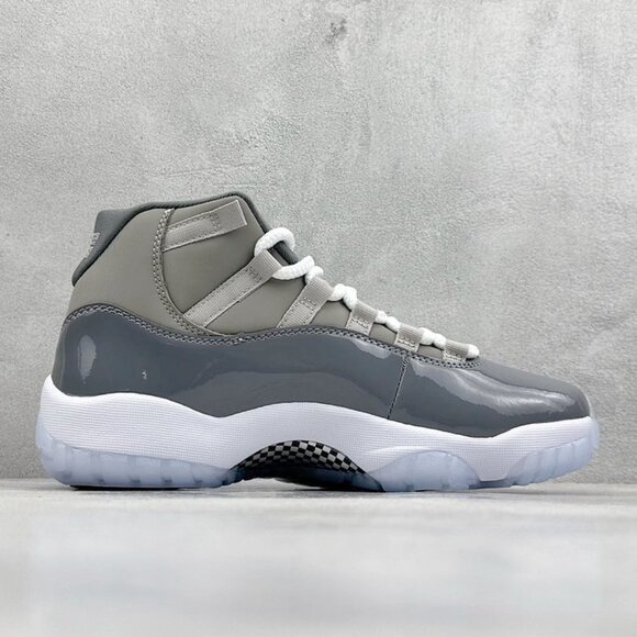 Air Jordan 11 Retro "Cool Greys" - GS 4.5Y (Women US 6) - Picture 2 of 9